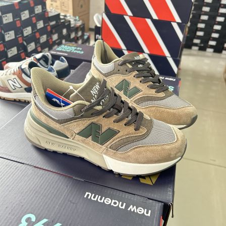 一尘良品 简约百搭休闲男鞋8886