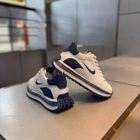 秋季男鞋2025新款休闲透气软底韩版阿甘板鞋厚底时尚百搭运动鞋潮