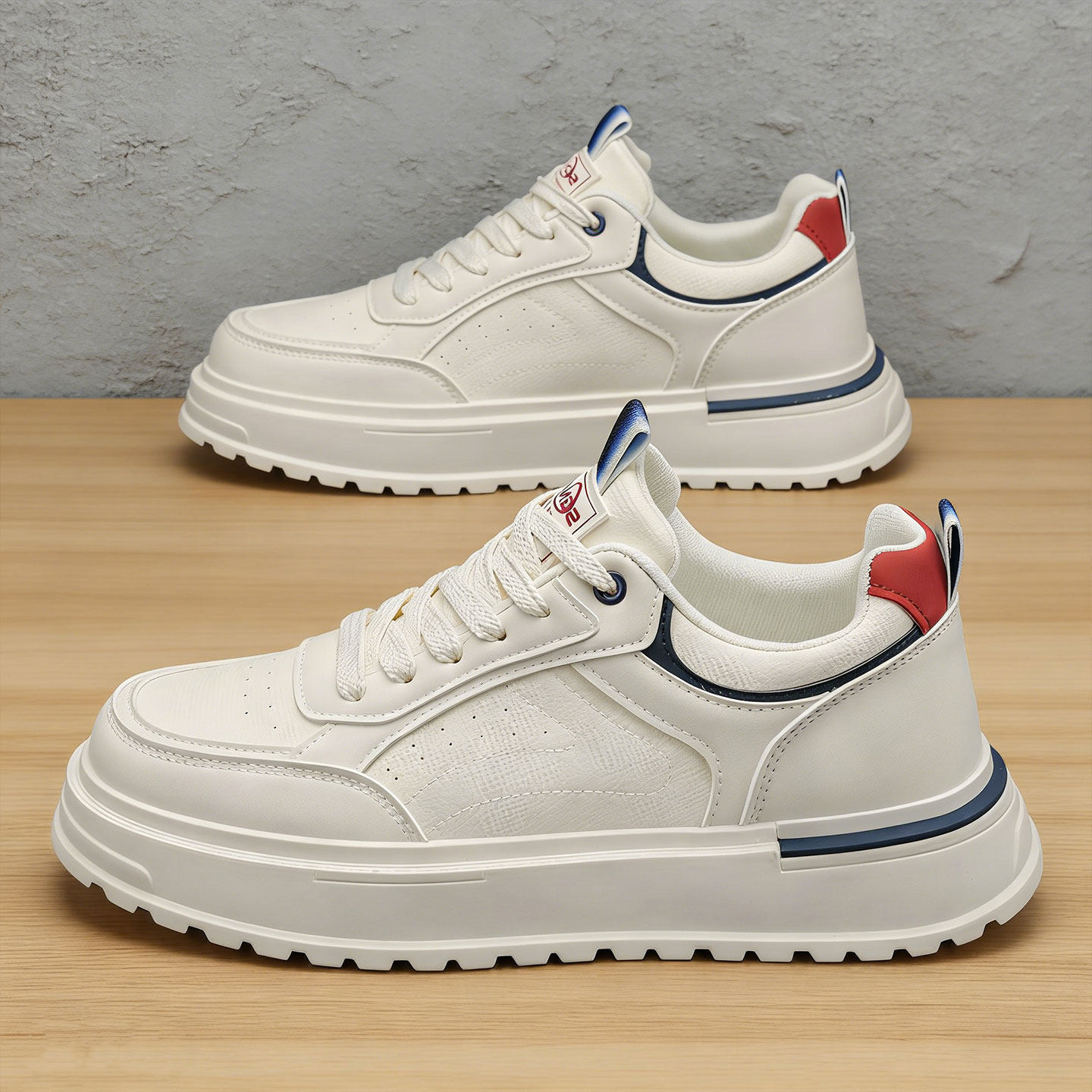 男鞋2026新款百搭潮牌高级感青少年鞋子防水厚底男士耐磨白色板鞋主图