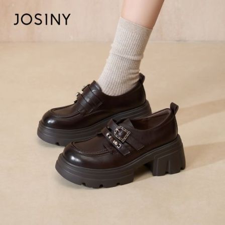 卓诗尼英伦休闲风增高防水台2026春季扣式乐福鞋厚底时尚女鞋