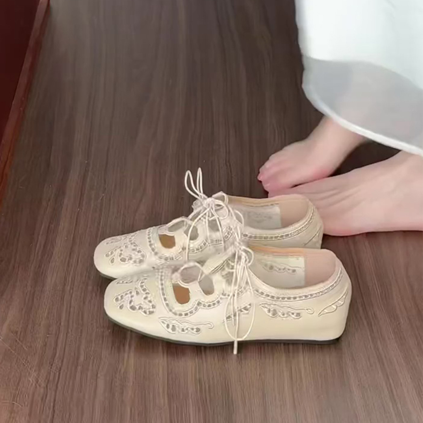 羊皮版~法式雕花镂空系带方头玛丽珍鞋内增高单鞋百搭通勤乐福鞋主图
