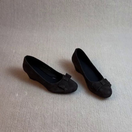 HoneyRain~复古绒面蝴蝶结中古坡跟单鞋女浅口圆头一脚蹬玛丽珍鞋