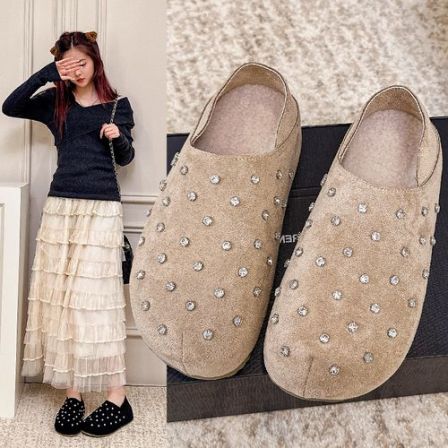 【拧麻花乳胶鞋】2026水钻女款春季平底可踩包跟防滑韩版包头勃肯鞋