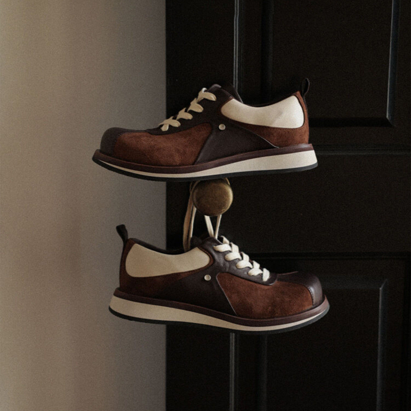 美拉德棕色阿甘鞋男士通勤复古休闲百搭户外运动厚底增高大头板鞋主图