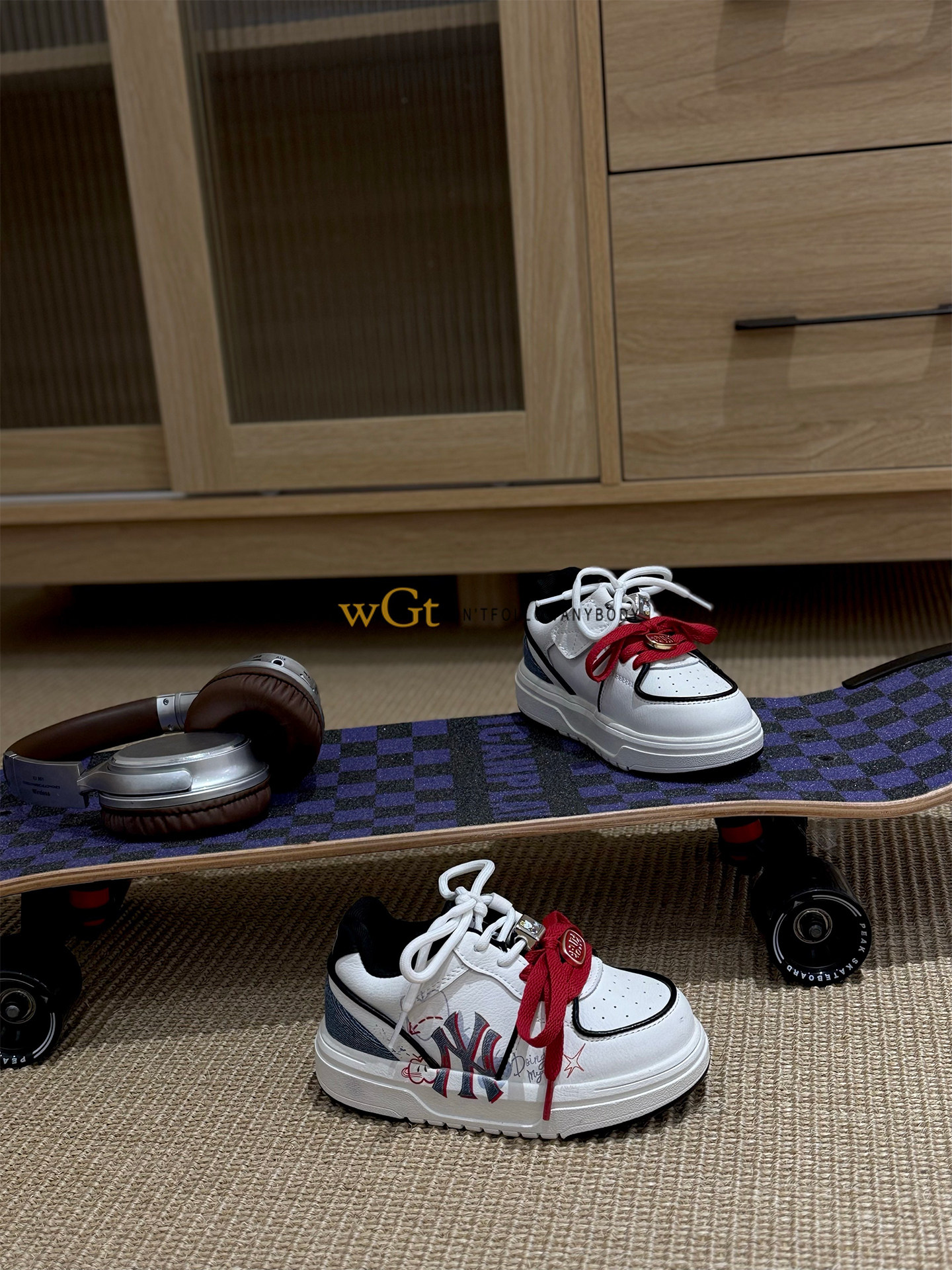 WGT童鞋春季儿童板鞋老爹鞋2026男童百搭小白鞋休闲鞋学生运动鞋主图