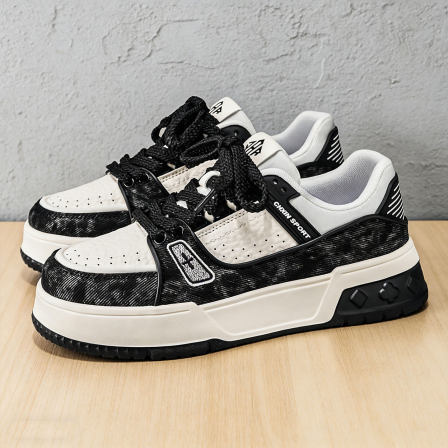 黑白熊猫拼色面包鞋子男款2026新款高级感潮牌轻便舒适真皮板鞋男