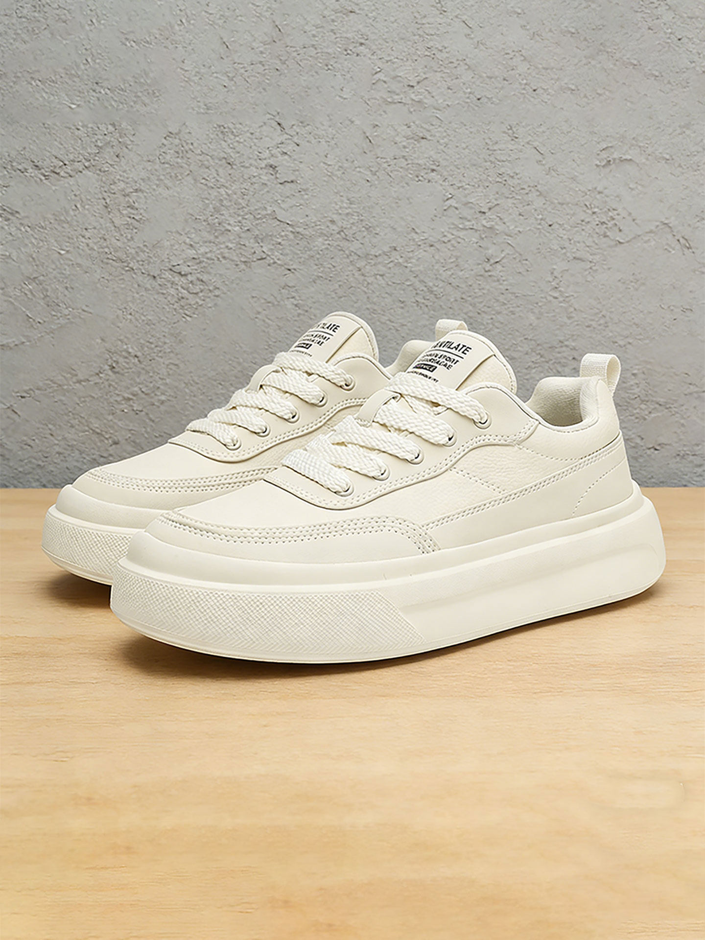 男款鞋子潮牌高级感男士板鞋2026新款流行爆款青少年男休闲小白鞋主图