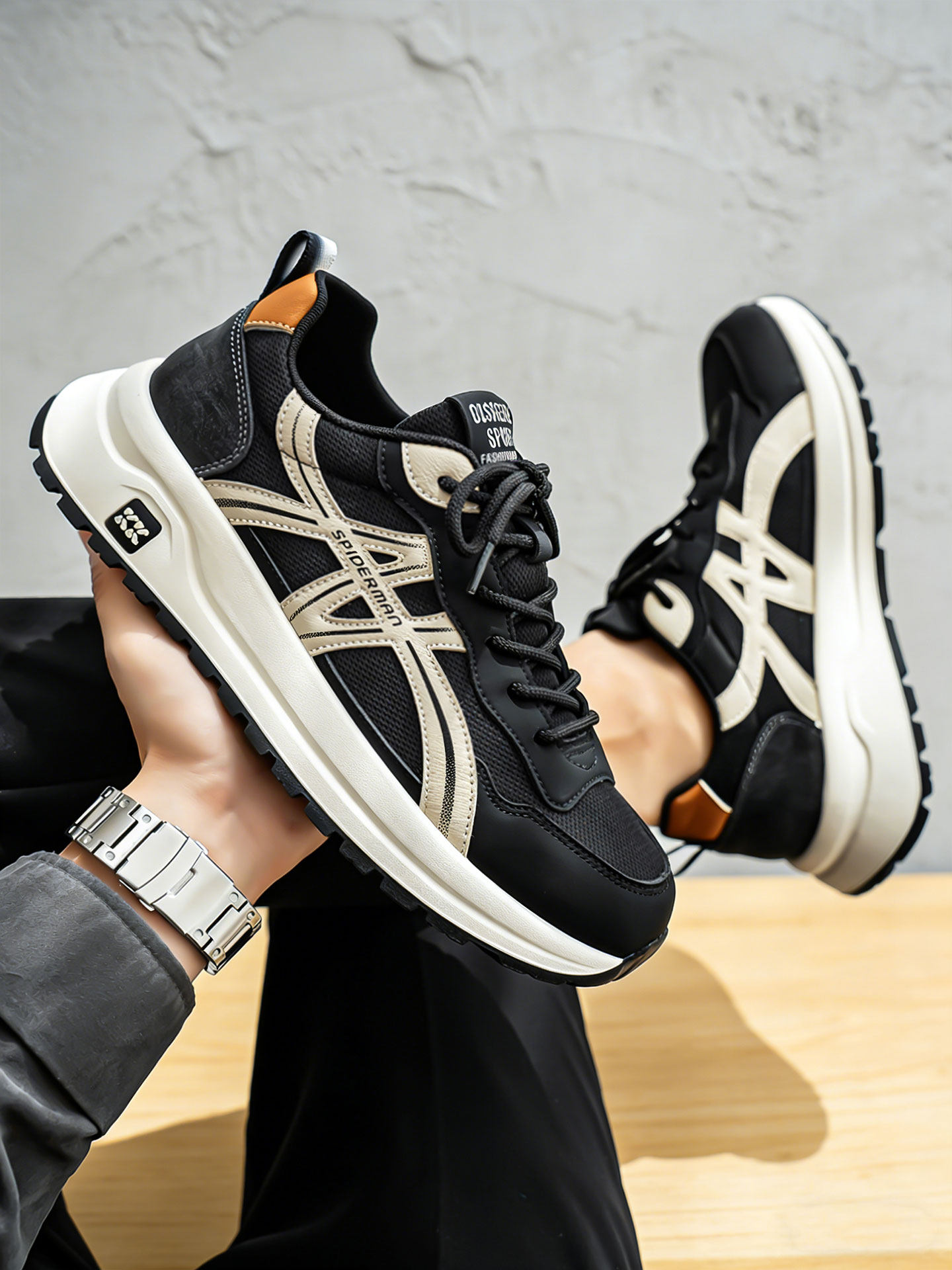 男鞋2026新款春季男士透气老爹鞋男款高级感轻便户外运动阿甘板鞋主图