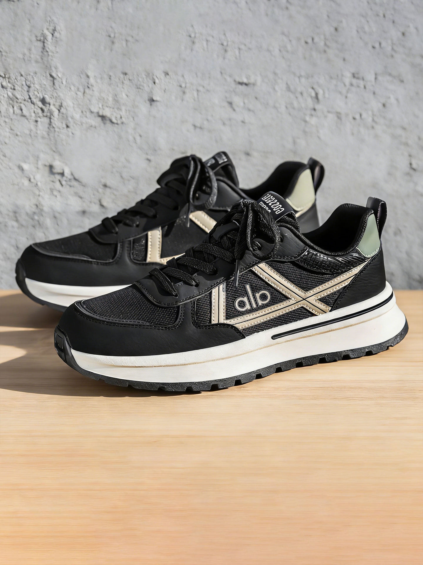 春季男鞋2026新款潮牌高级感休闲运动阿甘鞋男士透气防臭增高潮鞋主图