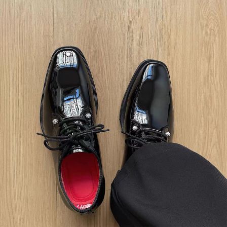 新郎结婚红底尖头德比男鞋商务皮鞋通勤厚底亮面正装休闲英伦皮鞋