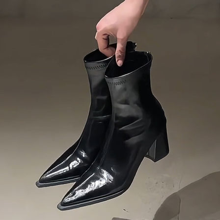 秋冬新款尖头高跟瘦瘦靴女法式粗跟复古后拉链软皮短靴弹力时装靴