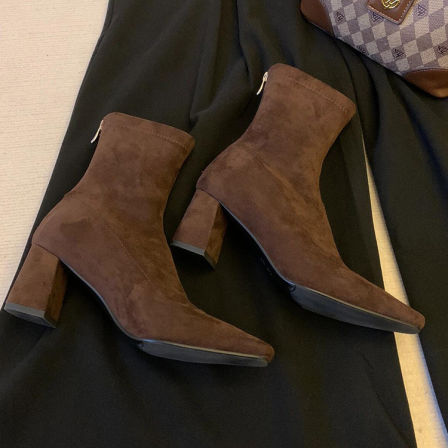 秋冬新款方头高跟瘦瘦靴女法式粗跟复古后拉链绒面短靴弹力时装靴