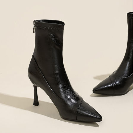 韩版尖头瘦瘦靴女黑色细跟后拉链软皮短靴法式时装靴高跟鞋拼接女