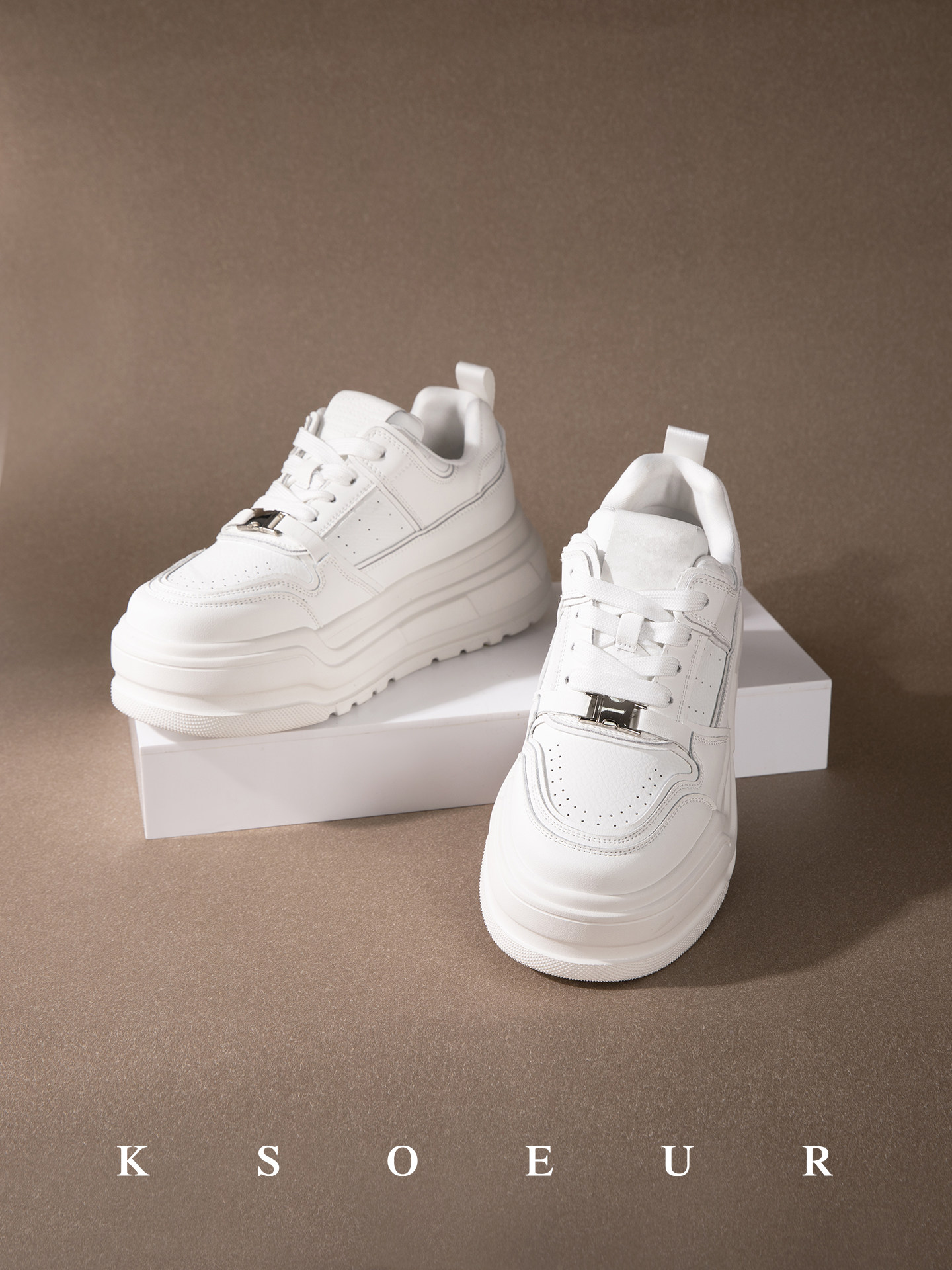 K姐 【小银锁厚底小白鞋】增高6cm 超轻厚底真皮休闲百搭板鞋主图