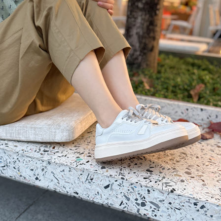 你看的白不是白，脏脏小白鞋！！荔枝纹头层牛皮，4.5cm厚底板鞋