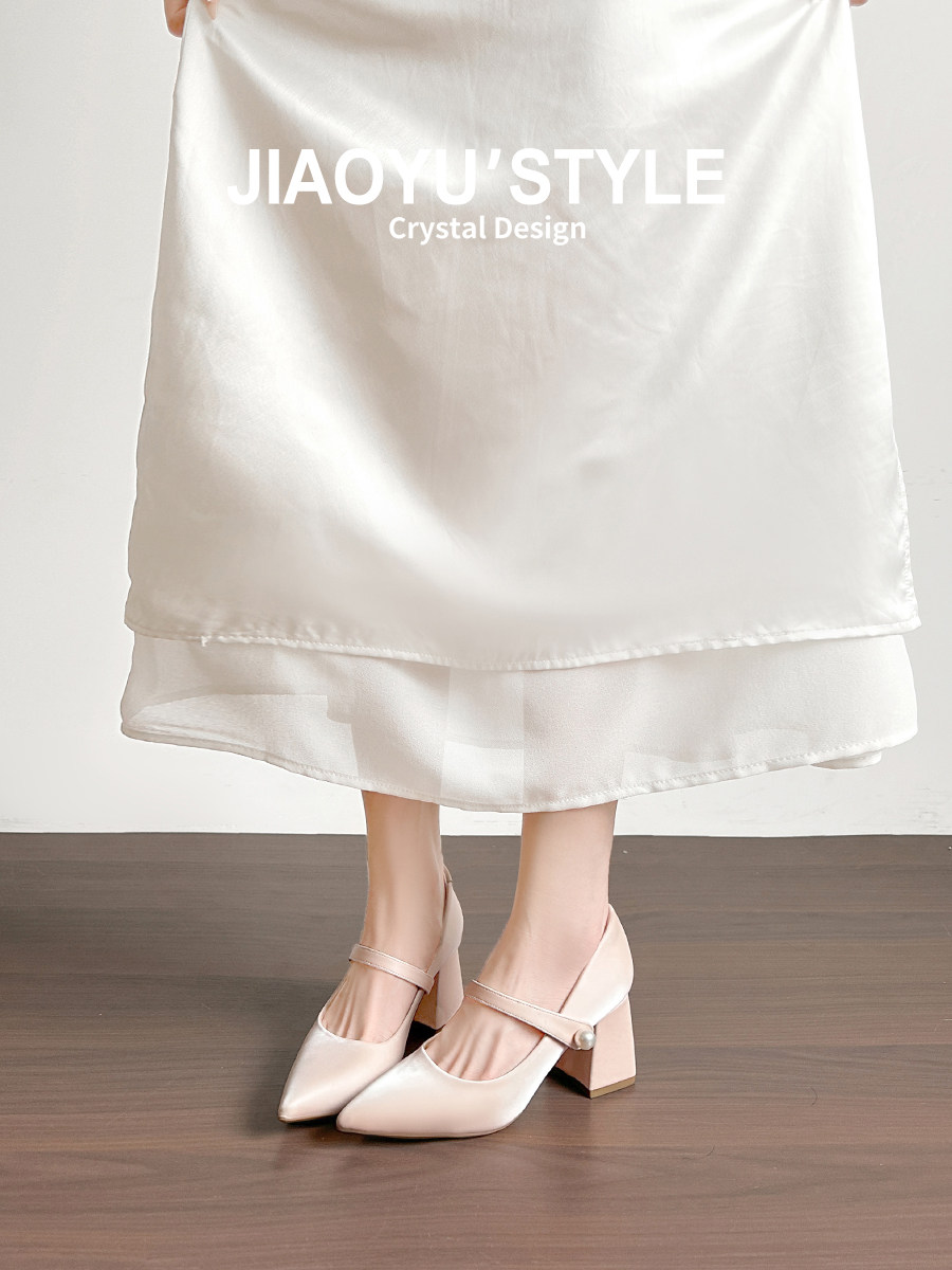 真皮~骄屿裸色尖头粗高跟鞋2026春新款法式绝美玛丽珍鞋珍珠单鞋主图