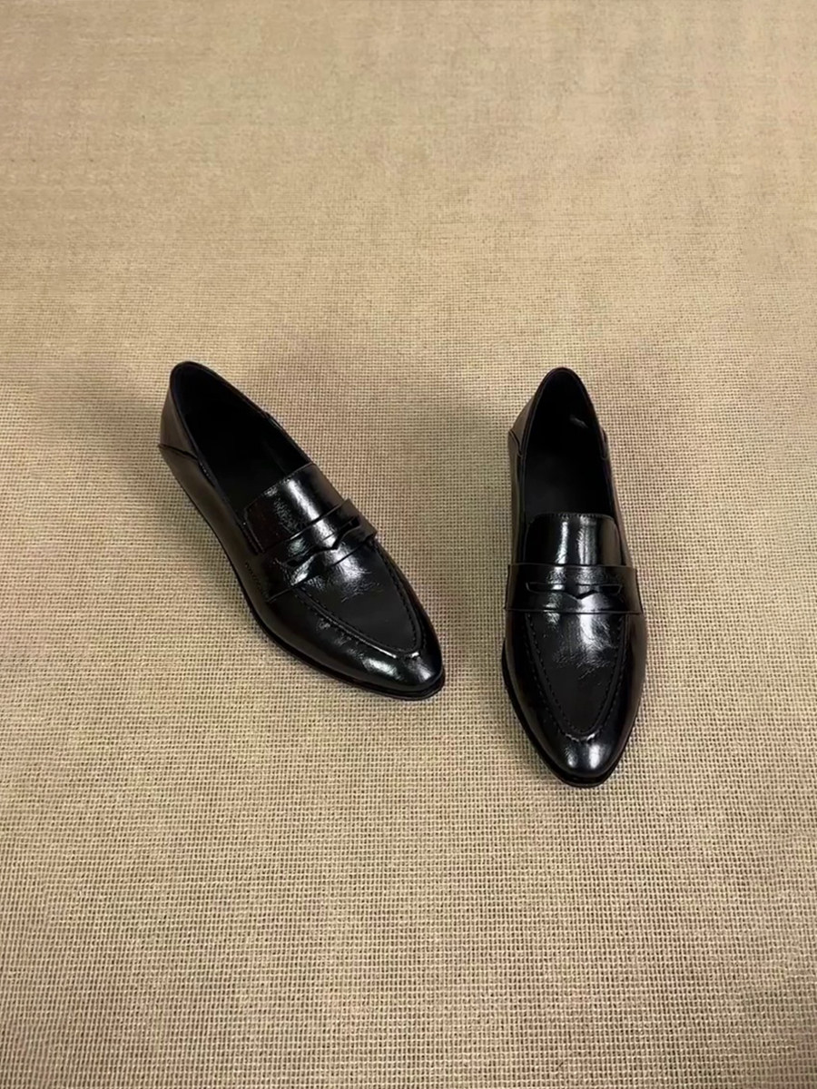 牛皮版~英伦风复古尖头简约乐福鞋女通勤鞋深口一脚蹬粗跟小皮鞋主图