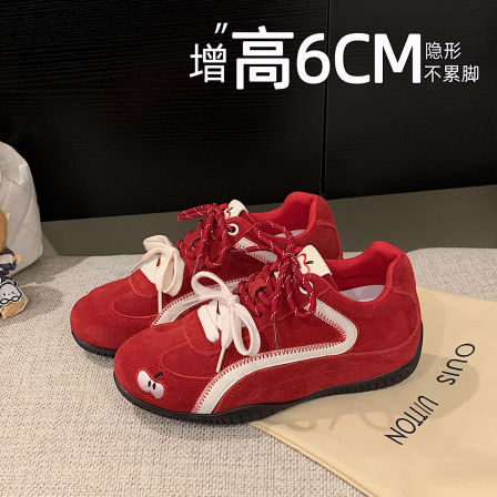 红色德训鞋女款2026年春季新款厚底软底爆款内增高巨好看阿甘鞋子