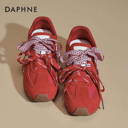 达芙妮红色德训鞋女2026春季新款内增高婚鞋运动鞋阿休闲甘新年鞋