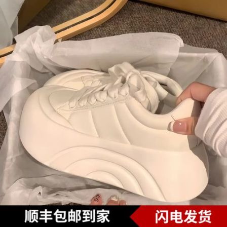赵露思同款 6cm增高厚底小白鞋女2026早春圆头面包鞋休闲百搭板鞋