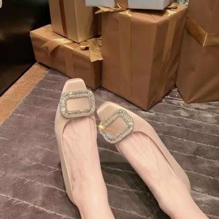 法式绸缎方扣水钻内增高单鞋2026年新款一脚蹬气质通勤鞋