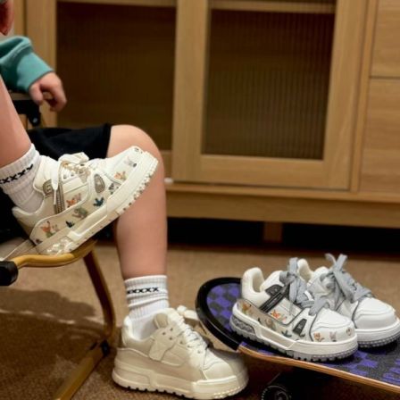 2026早春儿童鞋子休闲鞋男童中大童撞色运动鞋板鞋601279O2