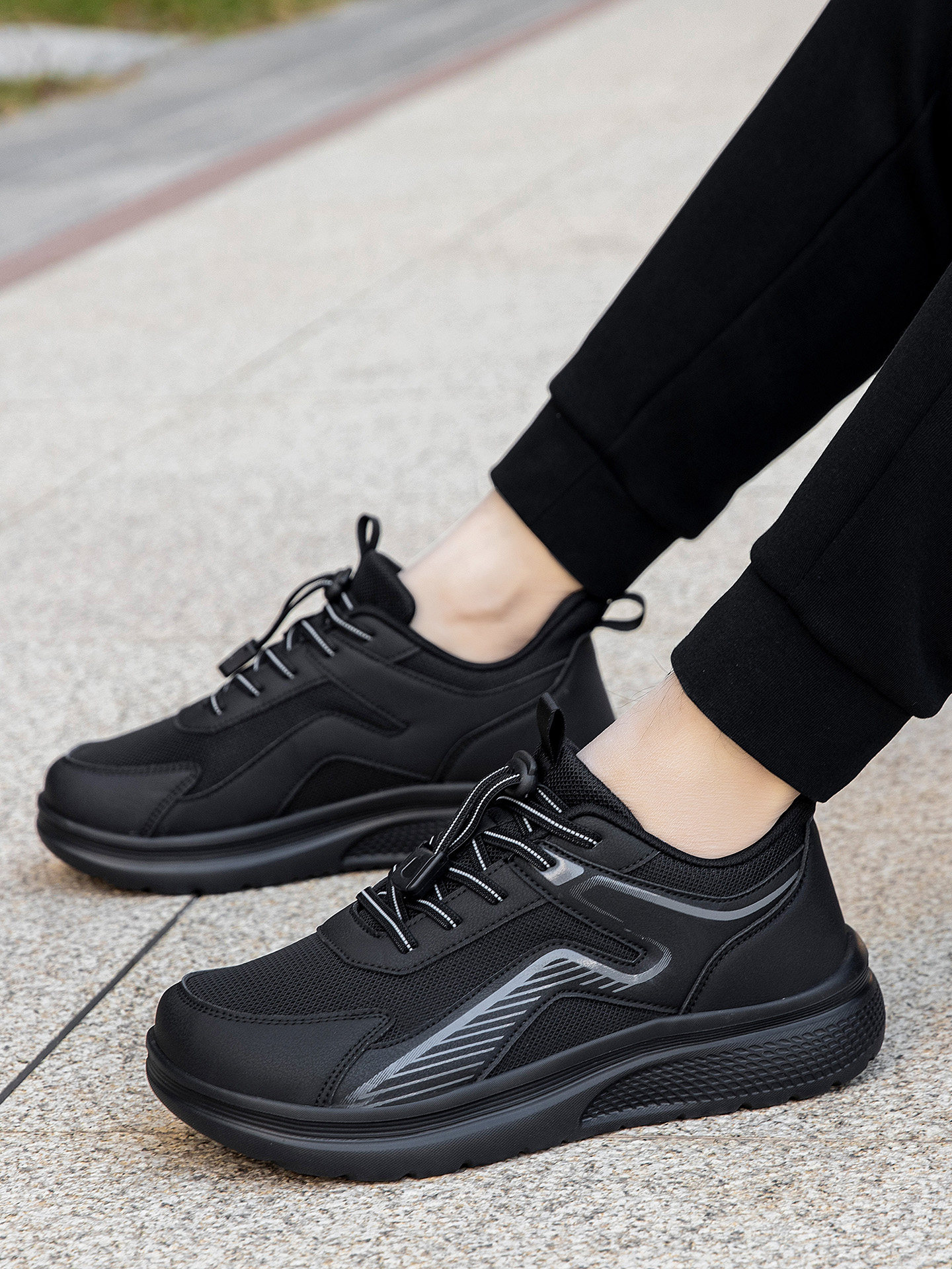 张凯丽老人鞋子男鞋2026新款爸爸鞋中老年舒适防滑健步休闲运动鞋主图