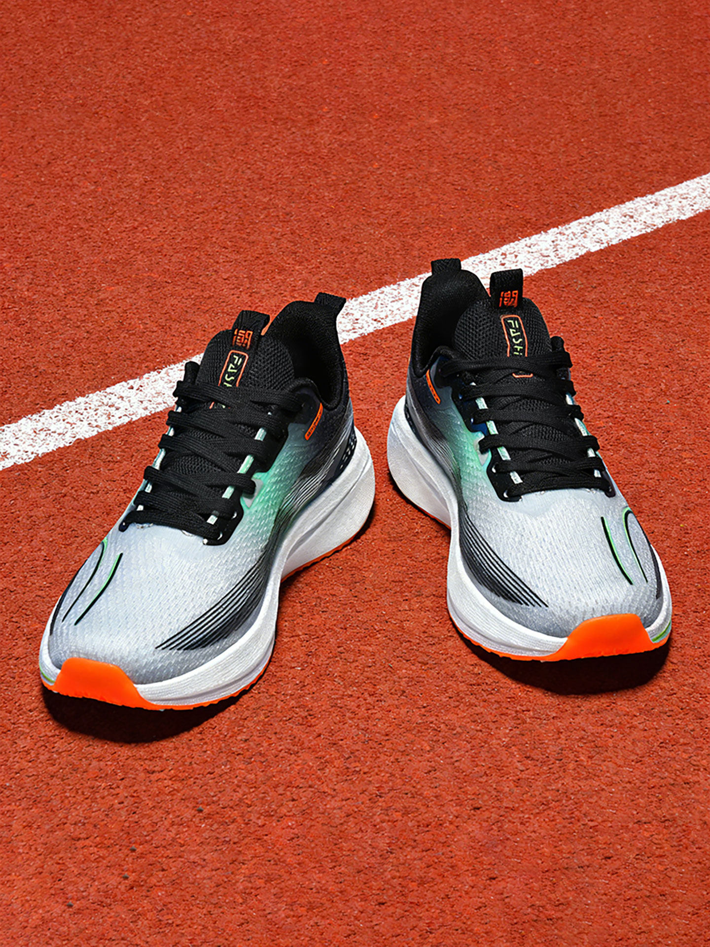 碳板运动鞋男款青少年大尺码透气防臭初中学生减震软底超轻体考跑鞋主图