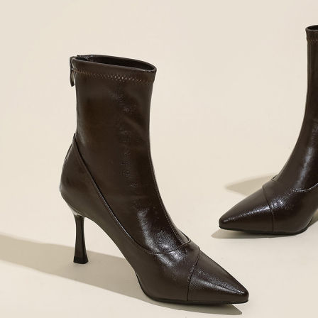 韩版尖头高跟瘦瘦靴女冬季棕色细跟后拉链软皮短靴时装靴拼接气质