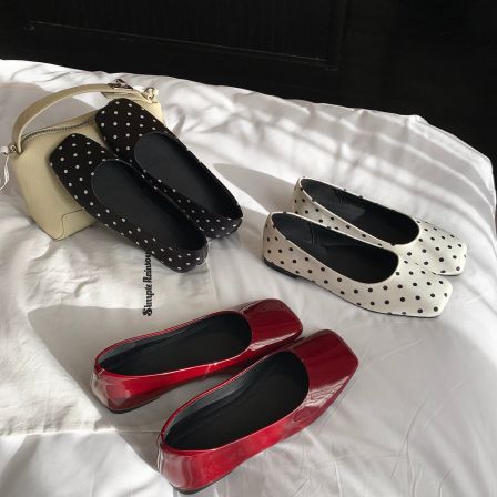 柚子初单鞋女2026春季新款浅口复古韩版一脚蹬方头百搭波点平底鞋