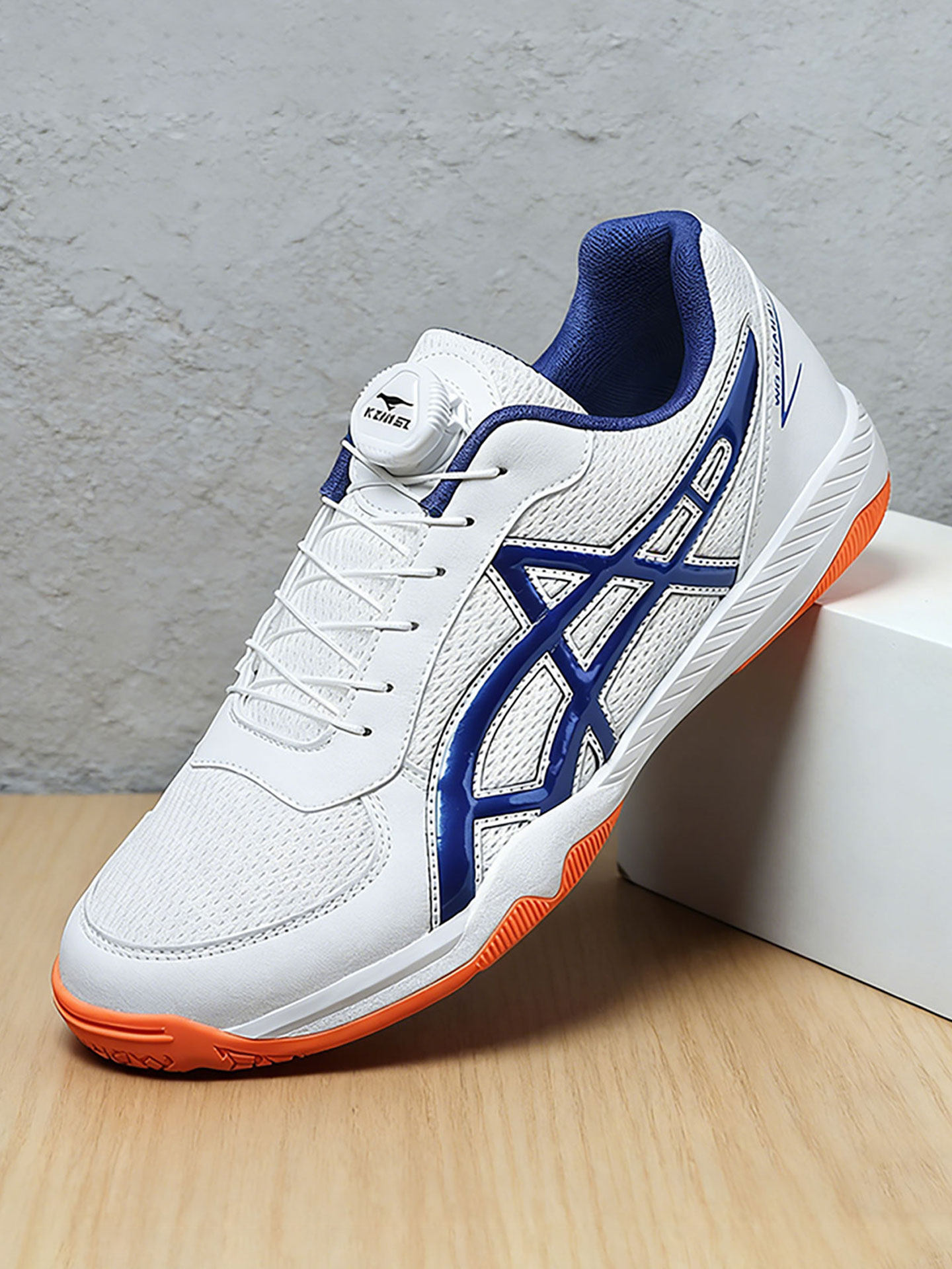 羽毛球鞋男鞋网面透气超轻便青少年乒乓球鞋中小学生旋转扣运动鞋主图