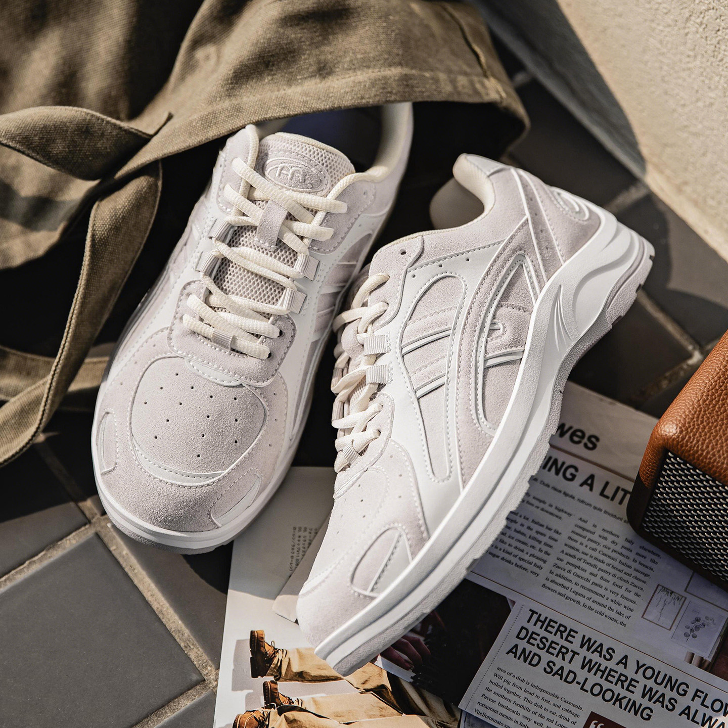 MRA复古慢跑鞋男士2026新款轻便透气百搭通勤户外运动休闲鞋春季主图