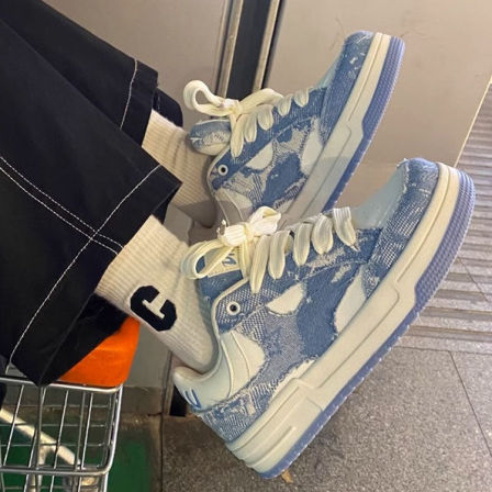 李宇新小众牛仔板鞋男款春季2026新款百搭帆布鞋厚底休闲面包鞋子