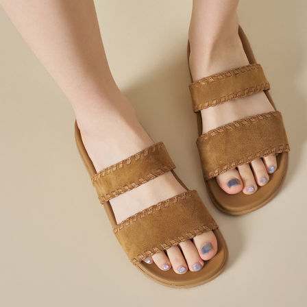 卓诗尼极简风双带厚软底2026春夏新款一字拖女外穿百搭防滑凉拖鞋