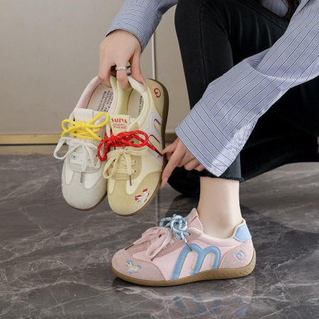 学院风复古德训鞋女2026春季新款多巴胺粉色运动板鞋双鞋带休闲鞋