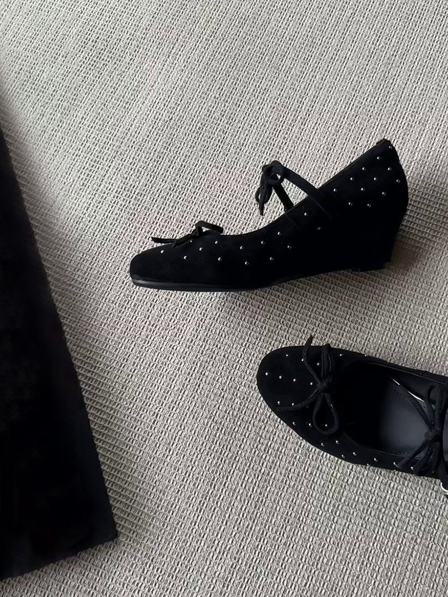 Wheat house ~！复古铆钉蝴蝶结坡跟玛丽珍靴女圆头浅口气质单鞋主图