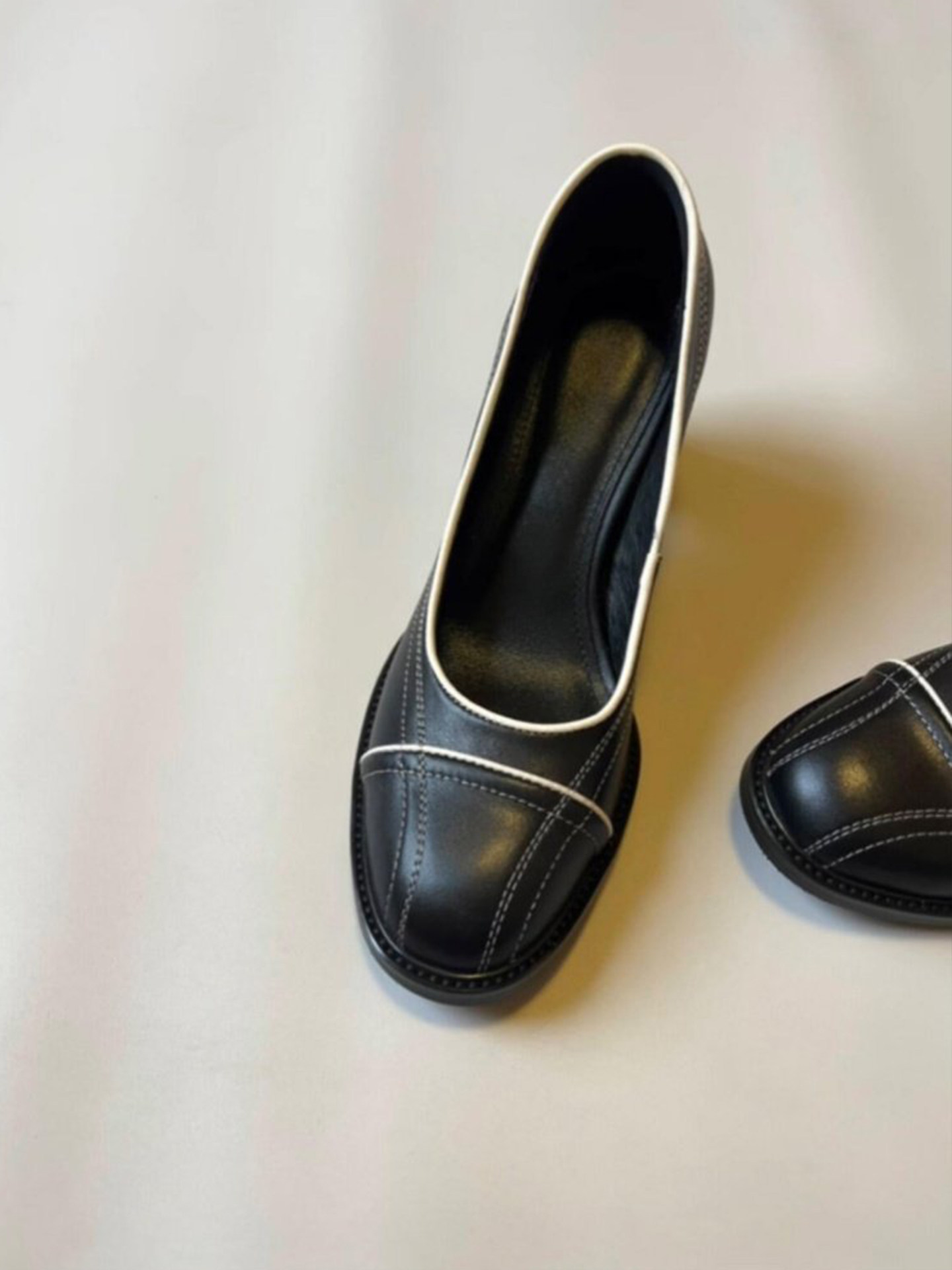 Wheat house ~！法式小众圆头浅口通勤高跟鞋女真皮拼色粗跟单鞋主图