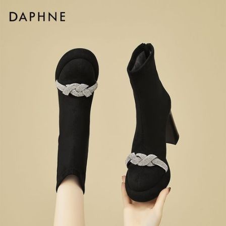 达芙妮瘦瘦短靴女2025新款秋冬复古高跟鞋法式小个子显高超火棉鞋