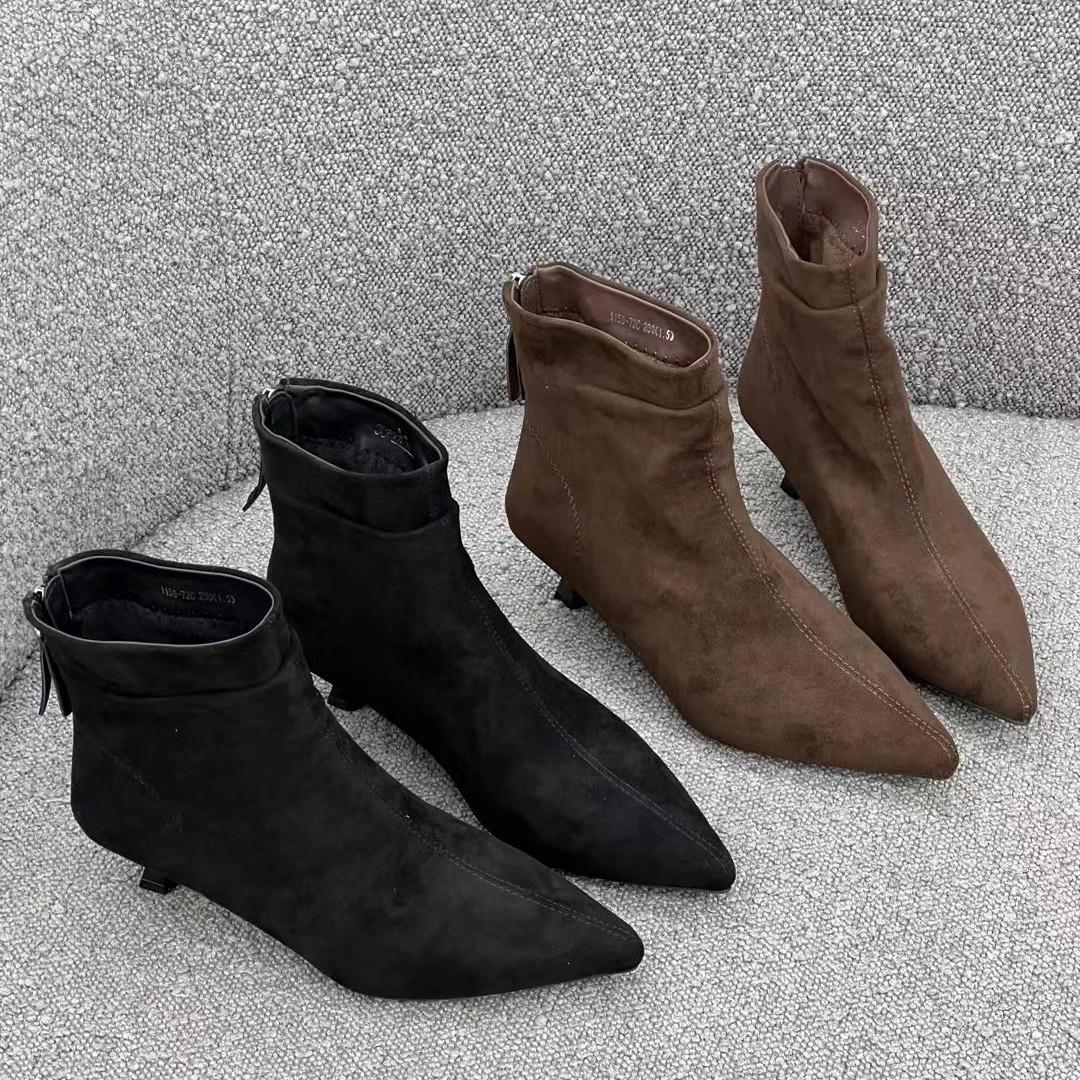 特XIAOJIAOYA——时尚百搭短筒皱皱时装靴1158-72C主图