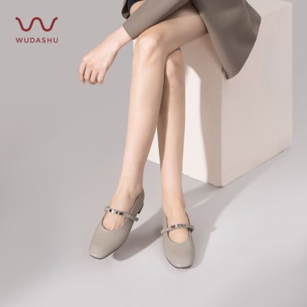 吴大叔圆头法式高级感气质真皮低跟单鞋休闲玛丽珍鞋A41B1F1019A