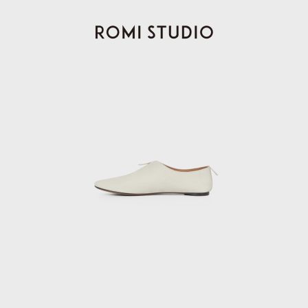 ROMI STUDIO“软足”磨砂牛皮光泽细腻绒毛感复古单鞋RWCRP31720