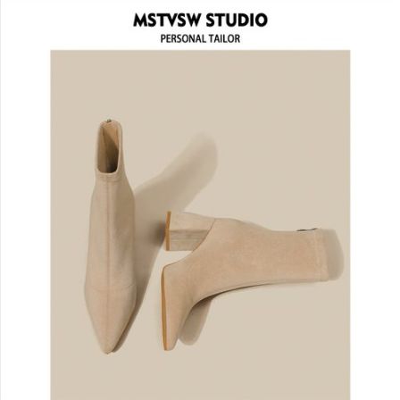 2025 新款百搭裸色靴子绒面尖头高跟短靴女秋冬袜靴粗跟高跟女鞋