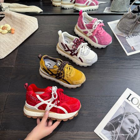 IG/IG现货增高8CM2025秋季软底休闲风爆款隐形增高透气女鞋6755