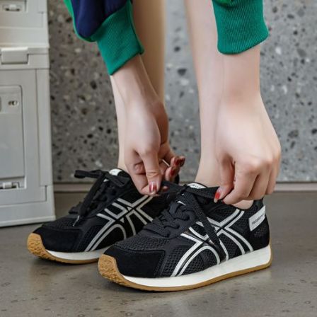 Y845 大码女鞋40-43德训鞋女秋季新款平底运动鞋女时尚真皮休闲鞋