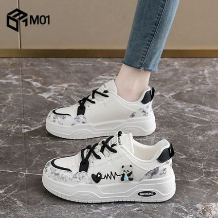 M01厚底板鞋女款2026新款春季卡通熊猫运动鞋学生小众百搭小白鞋