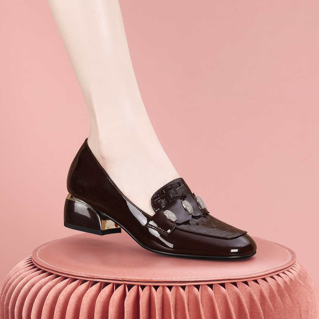 梵芮诗春秋2025年方头高级耐脏钻饰百搭粗跟单鞋-Y1068主图