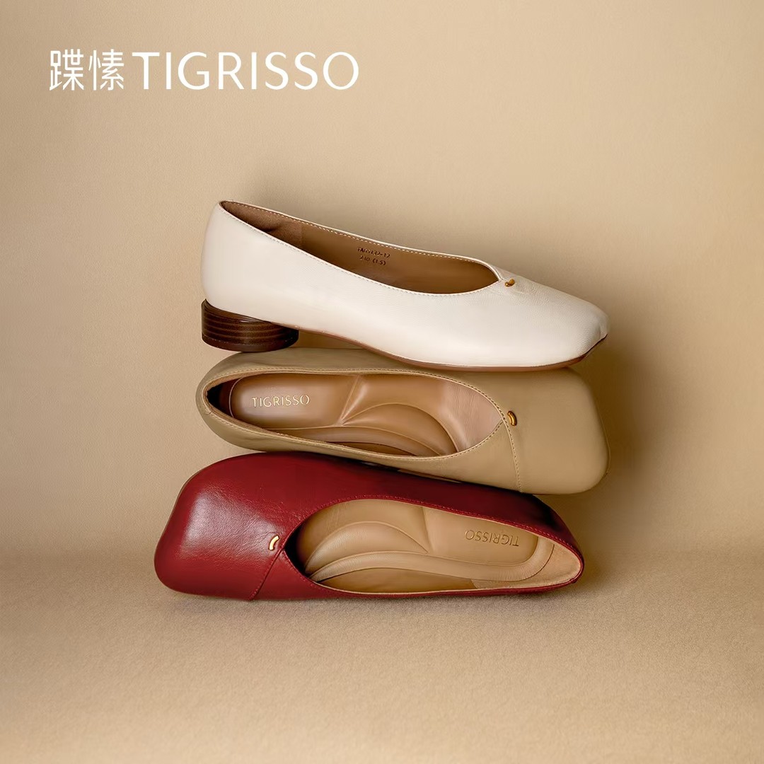 苹果派蹀愫25年春夏欧若风羊皮圆头超软芭蕾舞平底单鞋TA65132-12主图