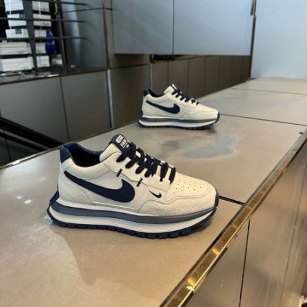 轻奢男鞋秋冬潮牌新款软底舒适皮面百搭低帮轻便时尚休闲运动潮鞋