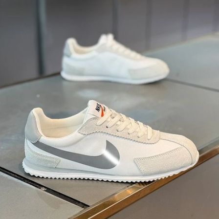 低帮男鞋2025秋季新款透气百搭潮牌板鞋男士经典舒适时尚运动潮鞋