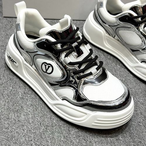 【迪凯乐鞋子】新款平跟时尚休闲板鞋百搭男士欧若精灵风潮鞋235Y主图